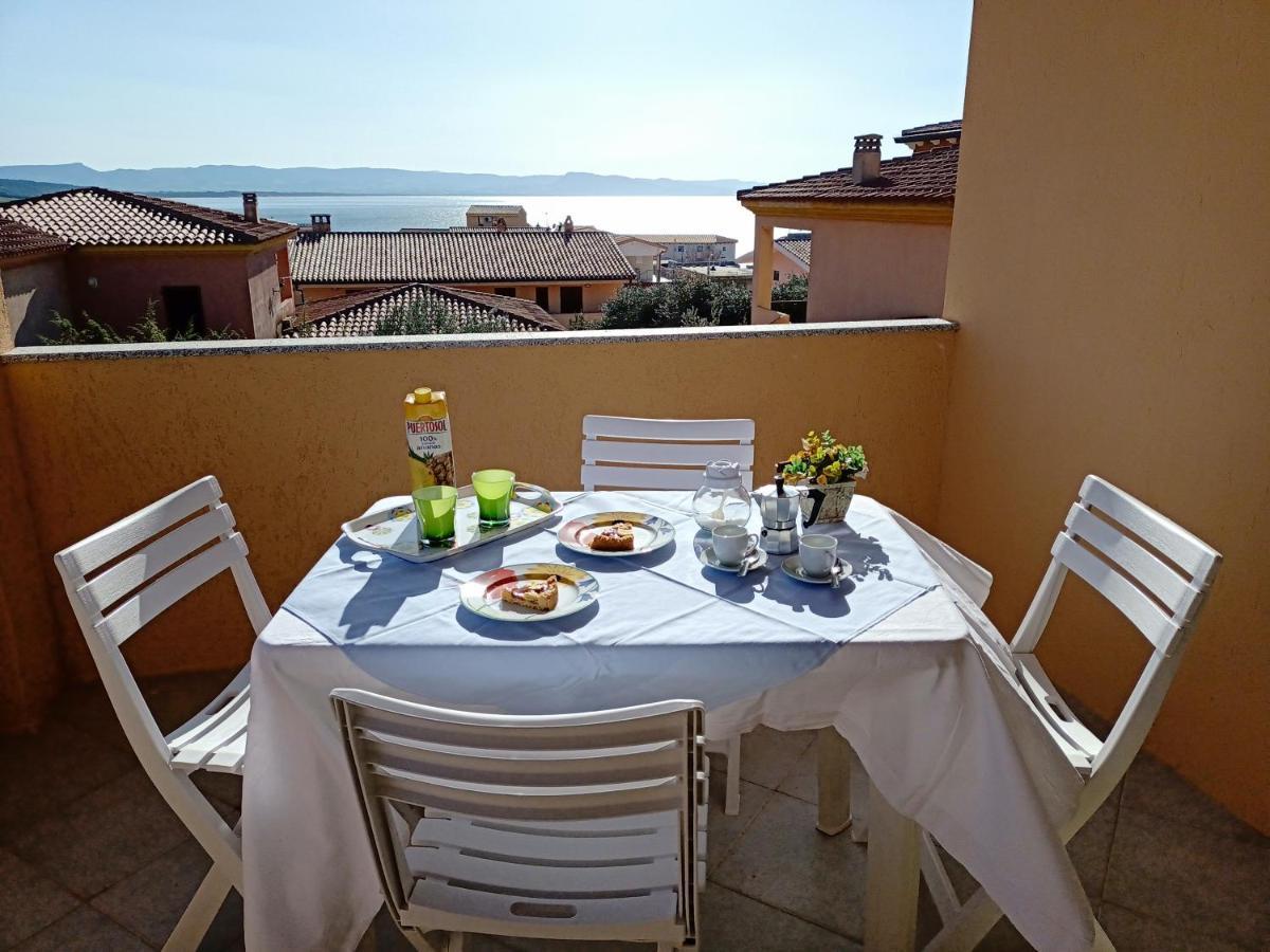 Tanca Della Torre Trilocale Vista Mare Apartment Isola Rossa Exterior photo
